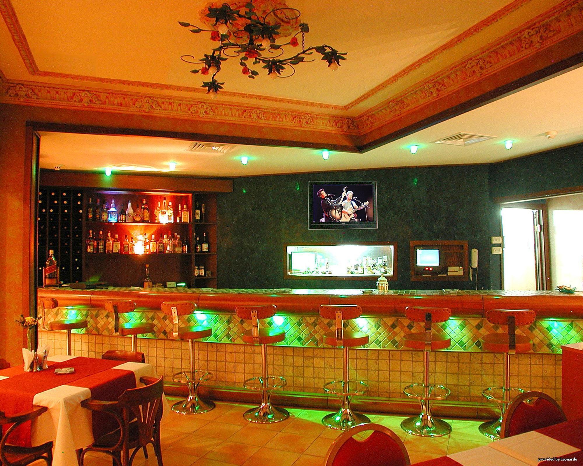 איסטמבול Bakirkoy Tashan Business & Airport Hotel מראה חיצוני תמונה